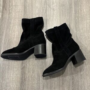 Steve Madden Romney Boots | Black Suede | Size 6.5